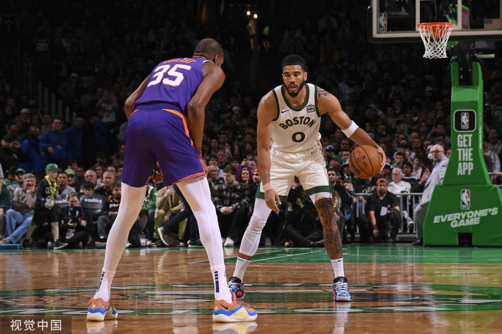 多个赛季的 多个赛季的