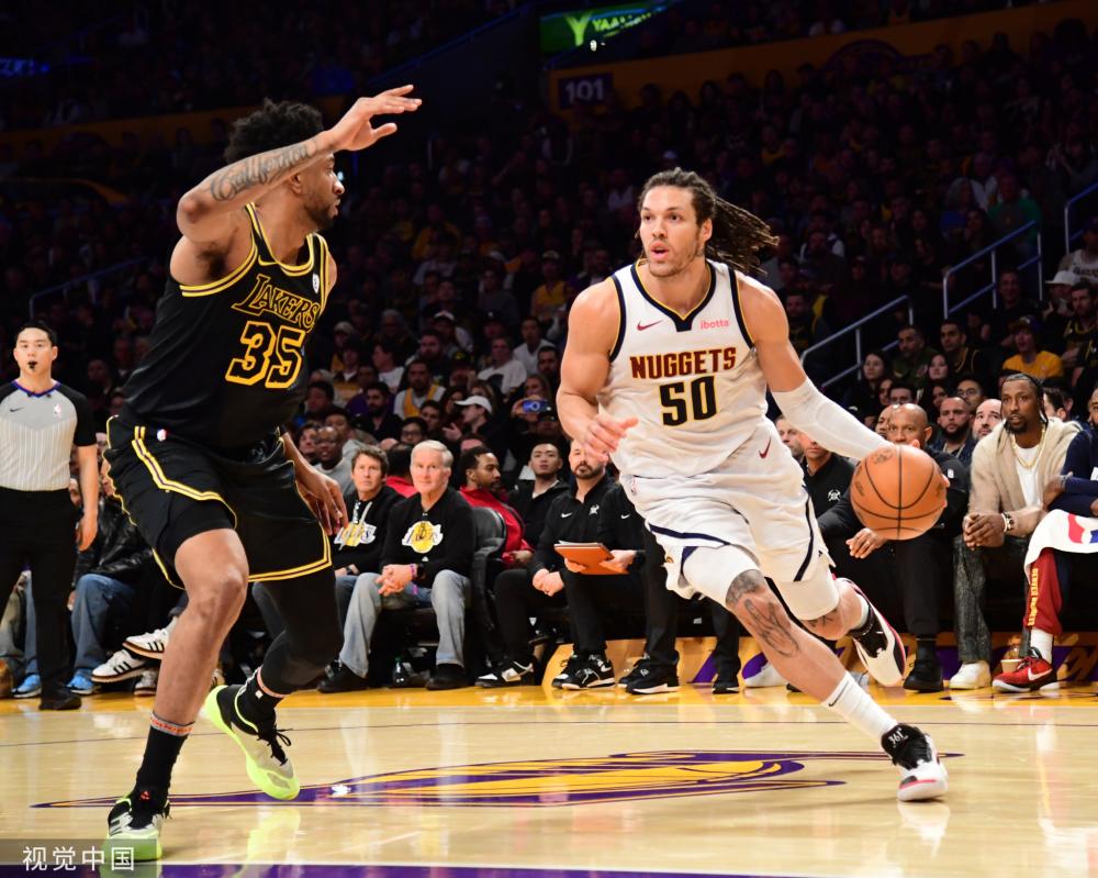 试图通过引 试图通过引